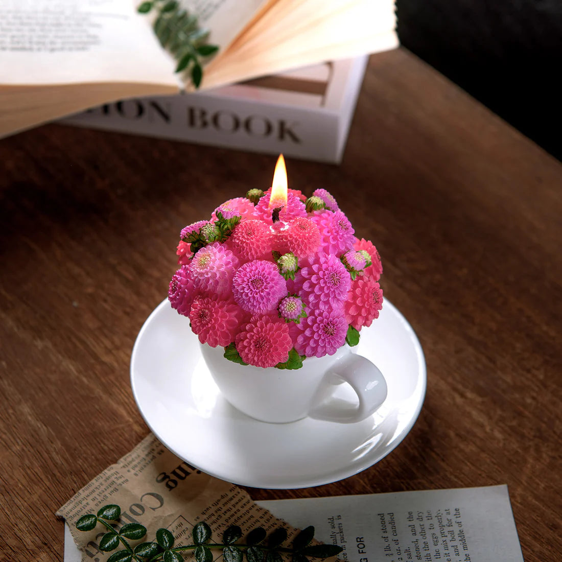 Dahlia Flower Teacup Candle – Orange or Pink Bouquet